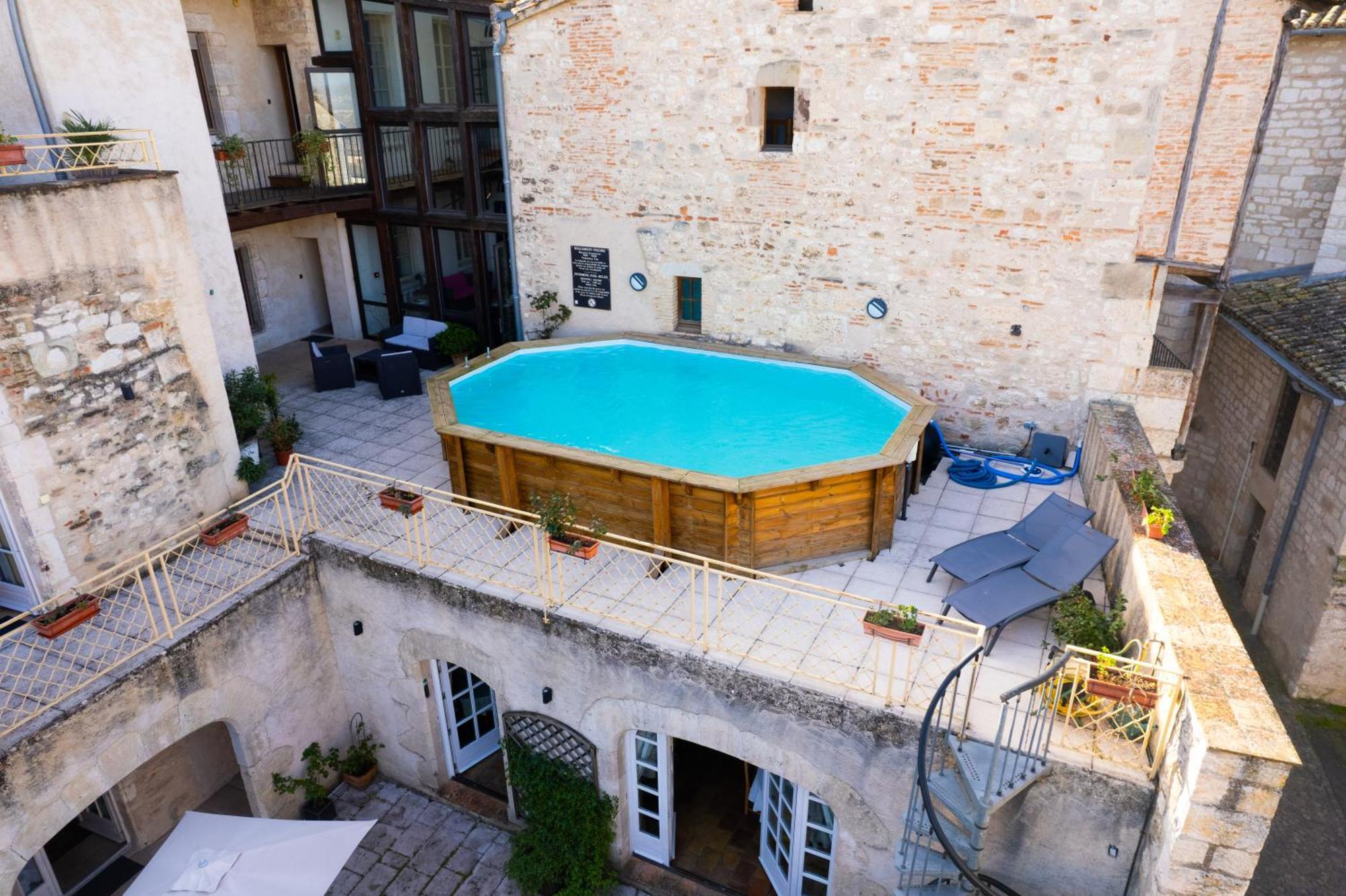 Hotel Des Consuls Castelnau-de-Montmiral Екстериор снимка