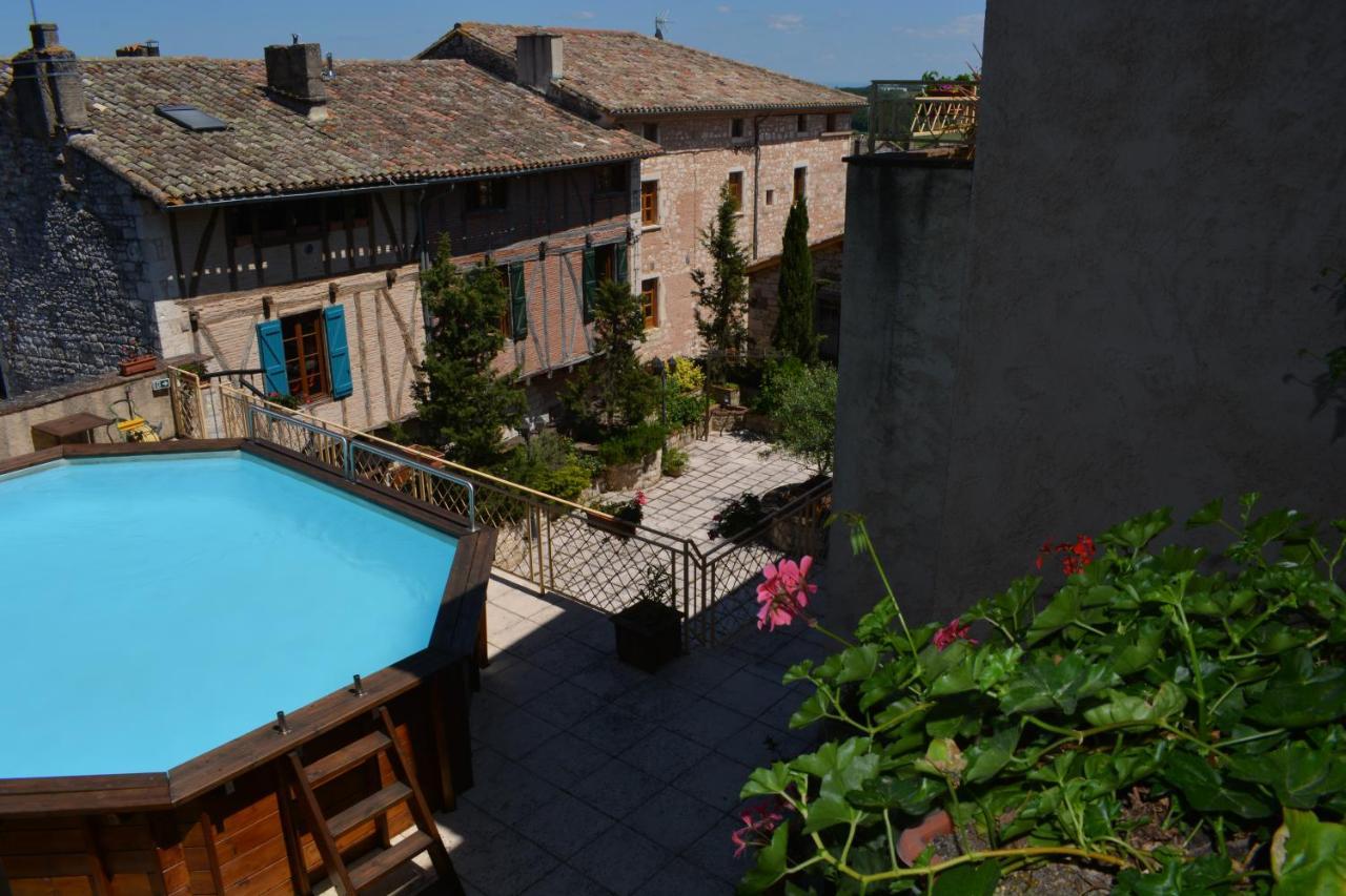 Hotel Des Consuls Castelnau-de-Montmiral Екстериор снимка